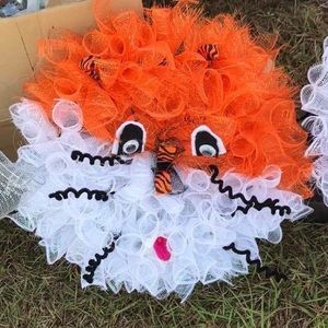 AUbie deco mesh wreath